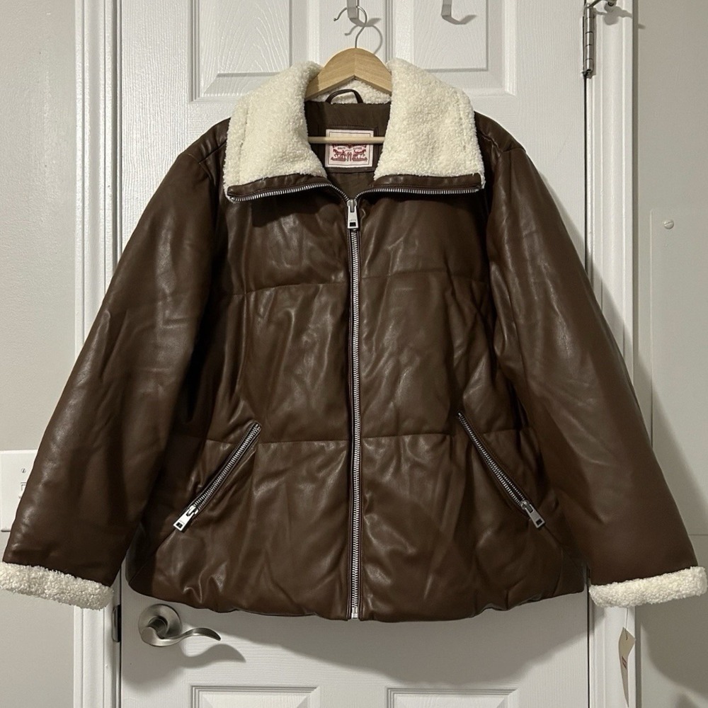 Levi's Faux Brown Faux‎ Leather Sherpa Puffer Jacket Y2K Fashion Mob Wife Style